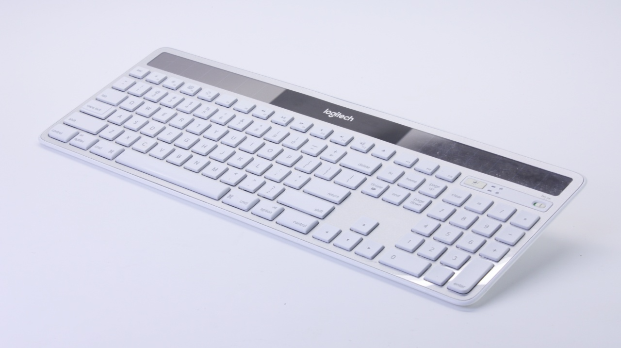 logitech  wireless solar keyboard k750