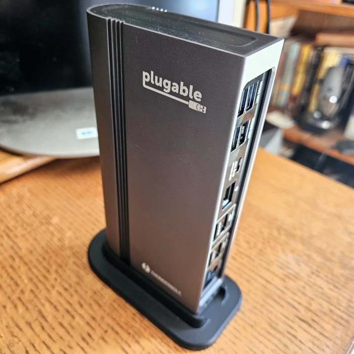 plugable docking station