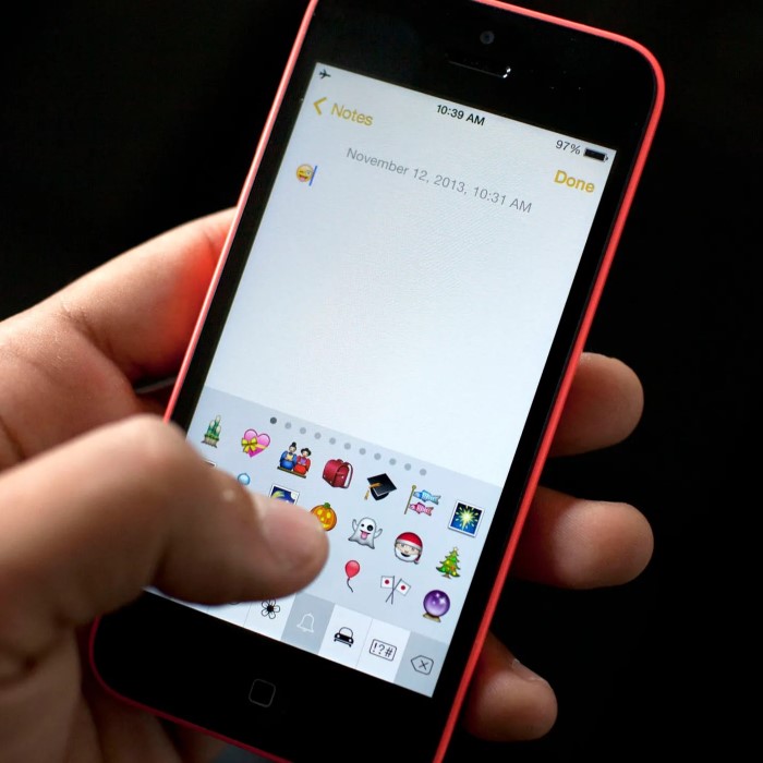 how to bring up emoji keyboard