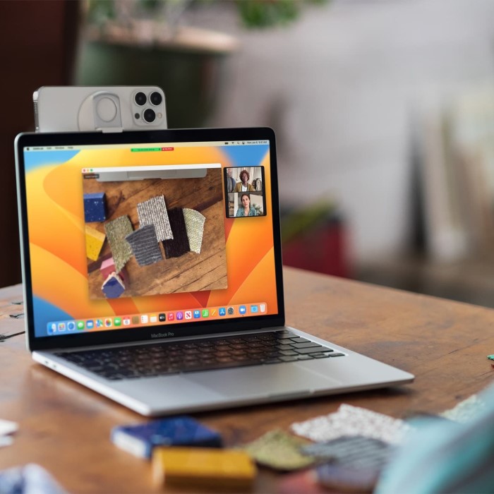 how to use your iphone as a webcam