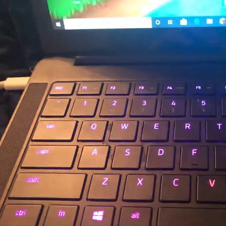 how to change keyboard color