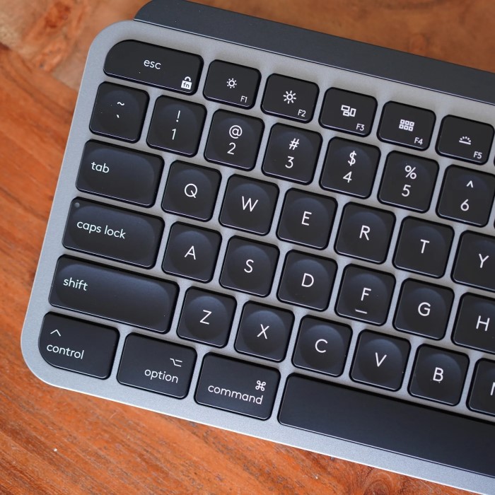 how to connect logitech keyboard