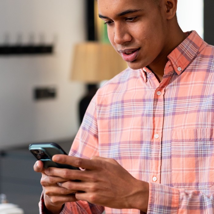 how to make keyboard bigger on iphone