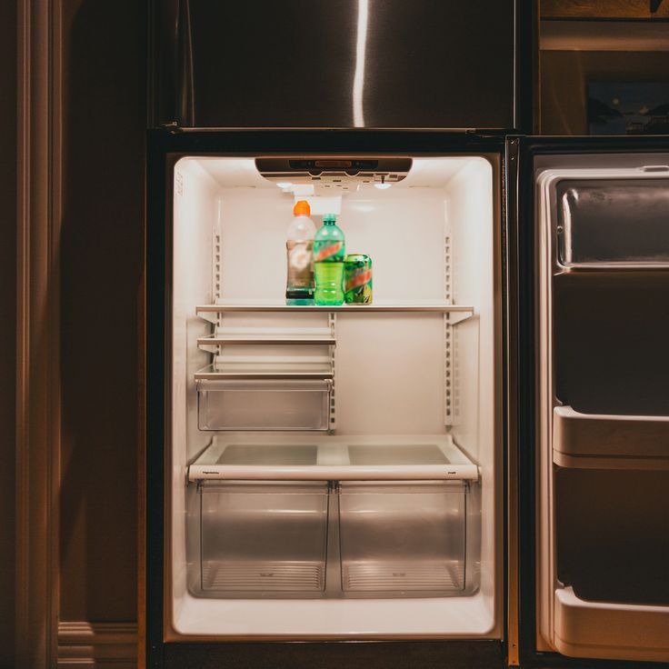 refrigerator light bulb