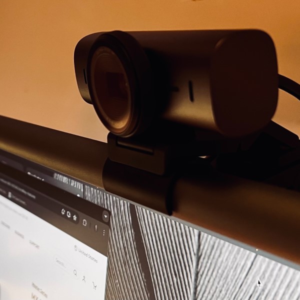 logitech brio webcam