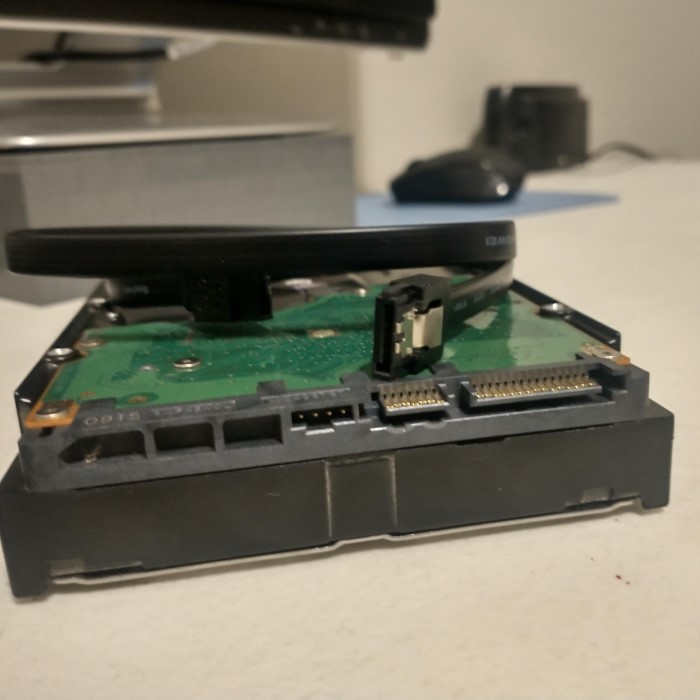 what is sata hard drive