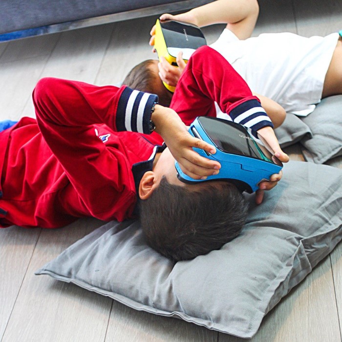 cardboard vr headset