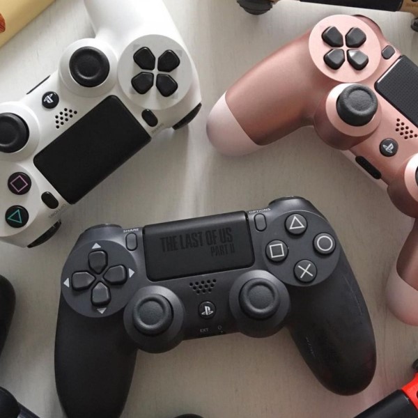 ps4 gaming controller