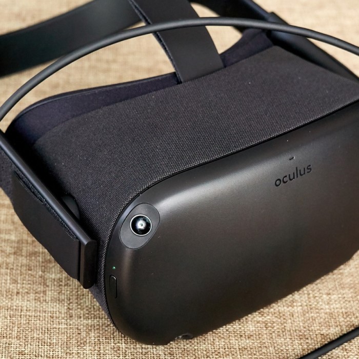 how long does it take for a vr headset to charge