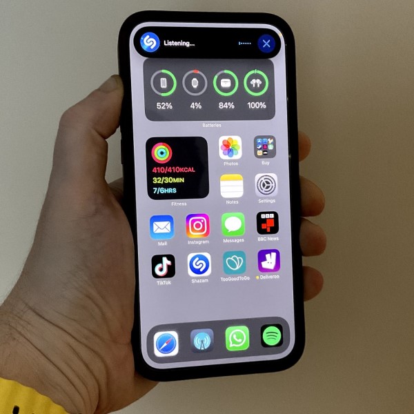 iphone 17 pro screen size