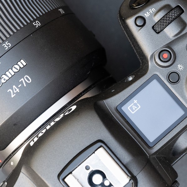 canon eos r5 mirrorless camera