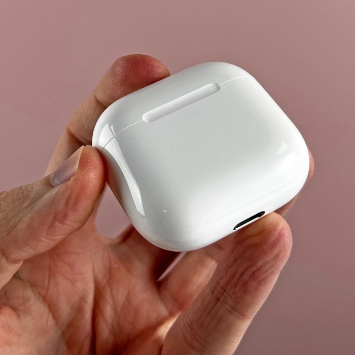 how to reset airpods