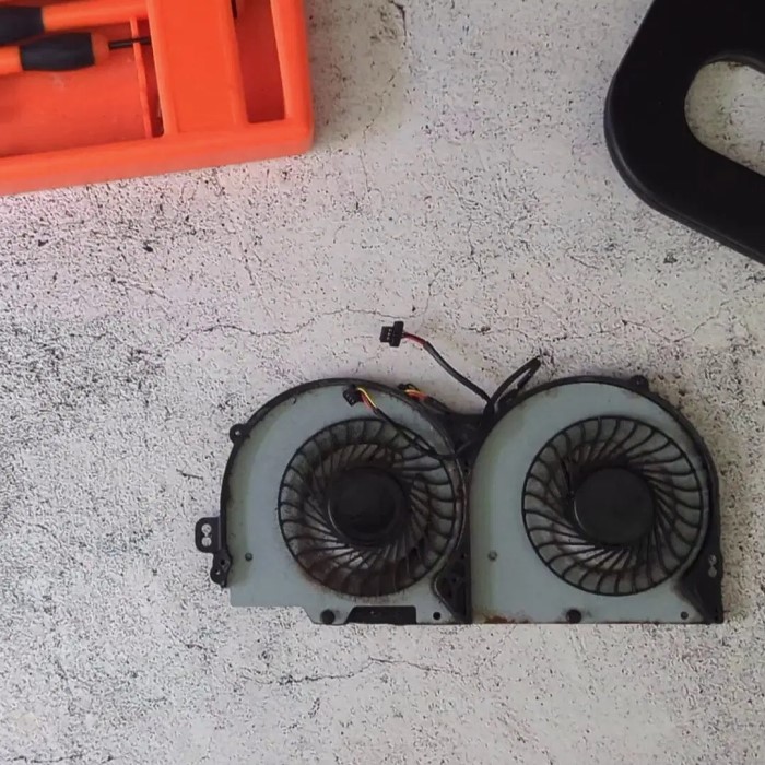 how to stop laptop fan noise